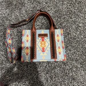 Wrangler Women's Aztec Pattern Purse